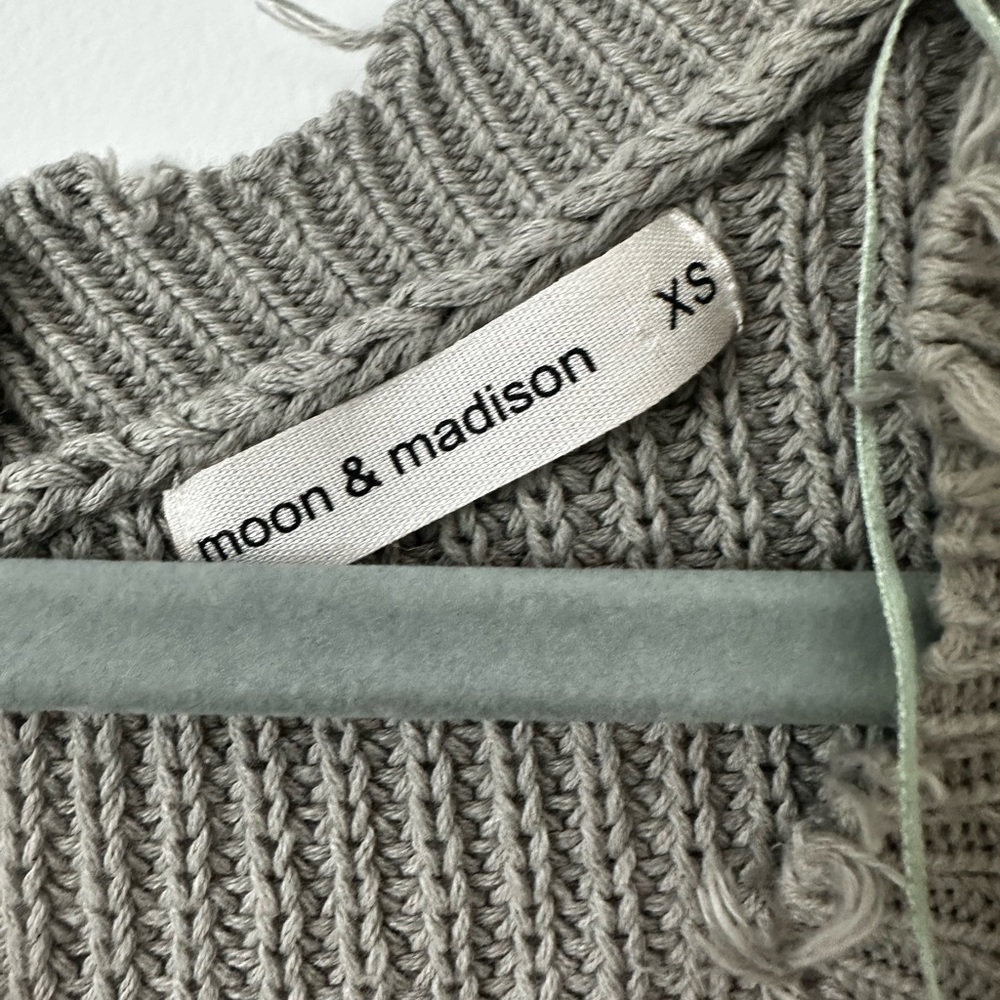 Moon and Madison Cotton Cropped Ribbed Button Down Sweater - Picture 2 of 3